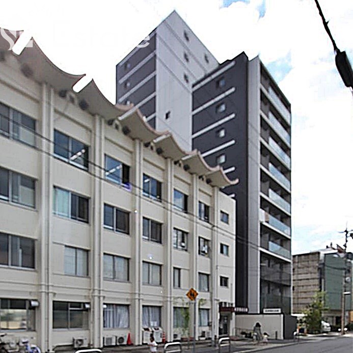 アデグランツ上前津の物件外観写真