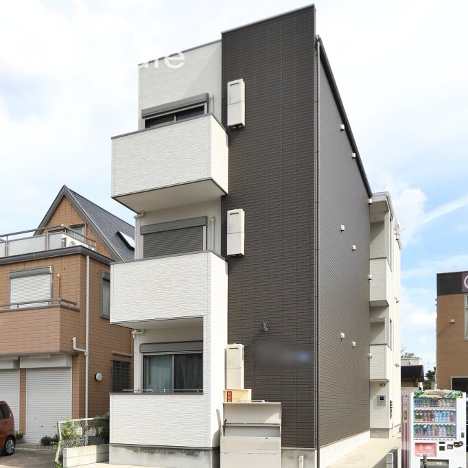 Delica Felicia 植田の物件外観写真