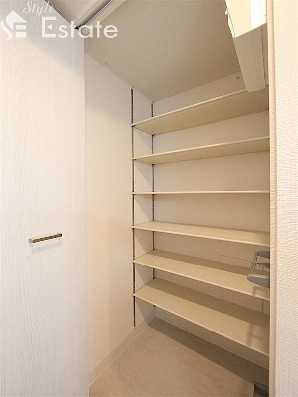 エスリード上前津LIVIAの物件内観写真