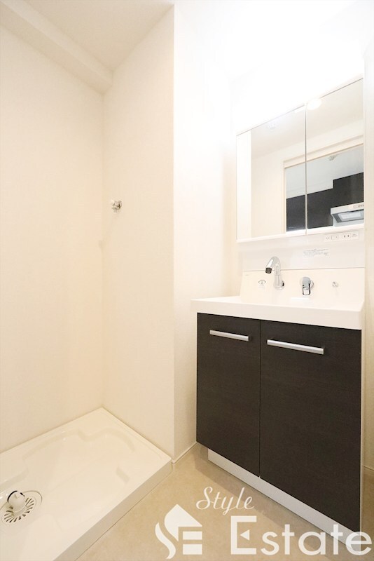 ホワイトメゾン新栄の物件内観写真