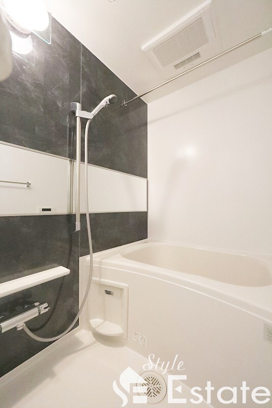 ホワイトメゾン新栄の物件内観写真