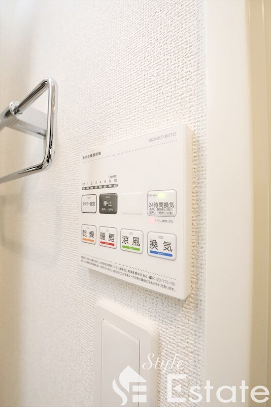 ホワイトメゾン新栄の物件内観写真