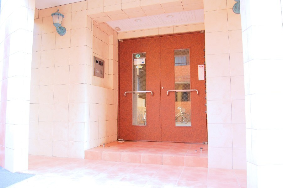 プライムコート栄生の物件外観写真