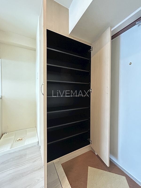 プロビデンス栄南の物件内観写真