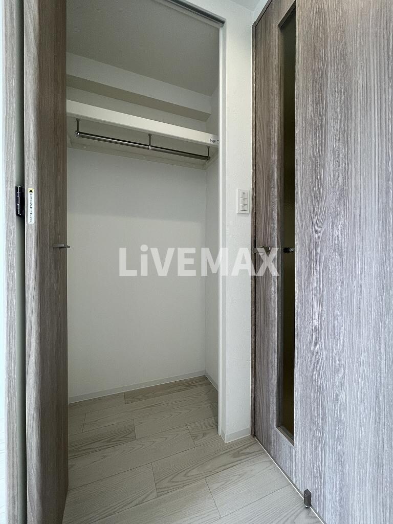 プレサンス名古屋ルーカスの物件内観写真