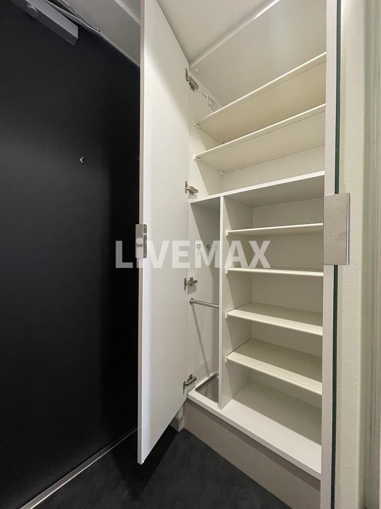 プレサンス名古屋ルーカスの物件内観写真