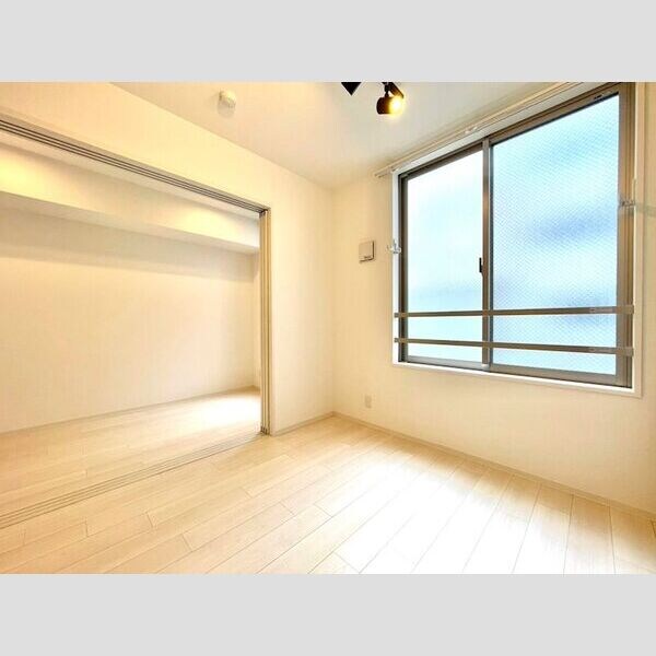 リーデンス名古屋駅西(旧:エスリードコート名古屋駅西)の物件内観写真