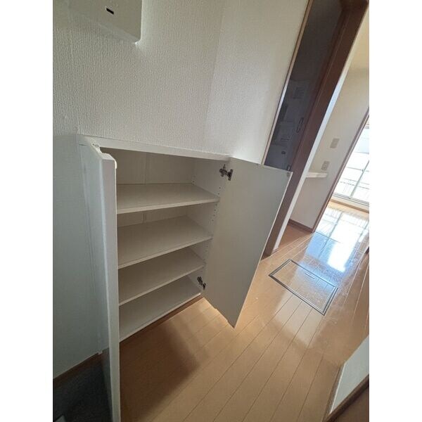 リエス浄心の物件内観写真