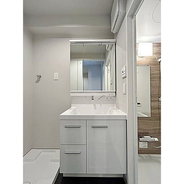 スリーアイランドタワー名駅太閤通の物件内観写真