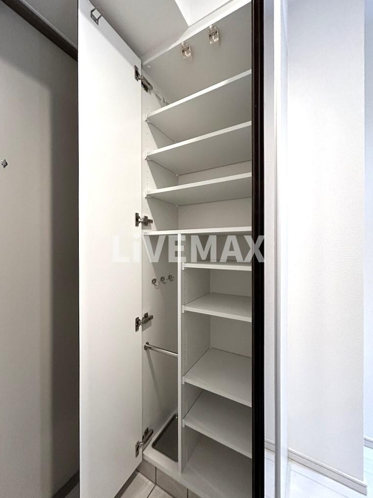 ディアレイシャス大須観音Ⅲの物件内観写真