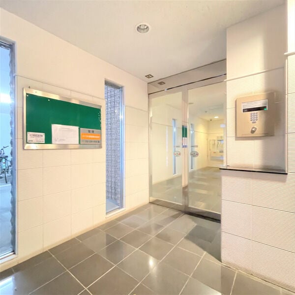 ピースプレイス牛巻の物件外観写真