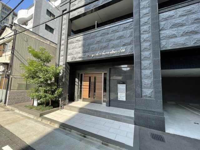 プレサンス久屋大通公園セラフィの物件外観写真