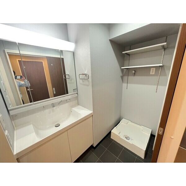 ザ・シンフォニア新栄【THE SINFONIA SHINSAKAE】の物件内観写真