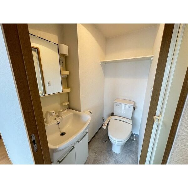 ベレーサ新瑞橋の物件内観写真