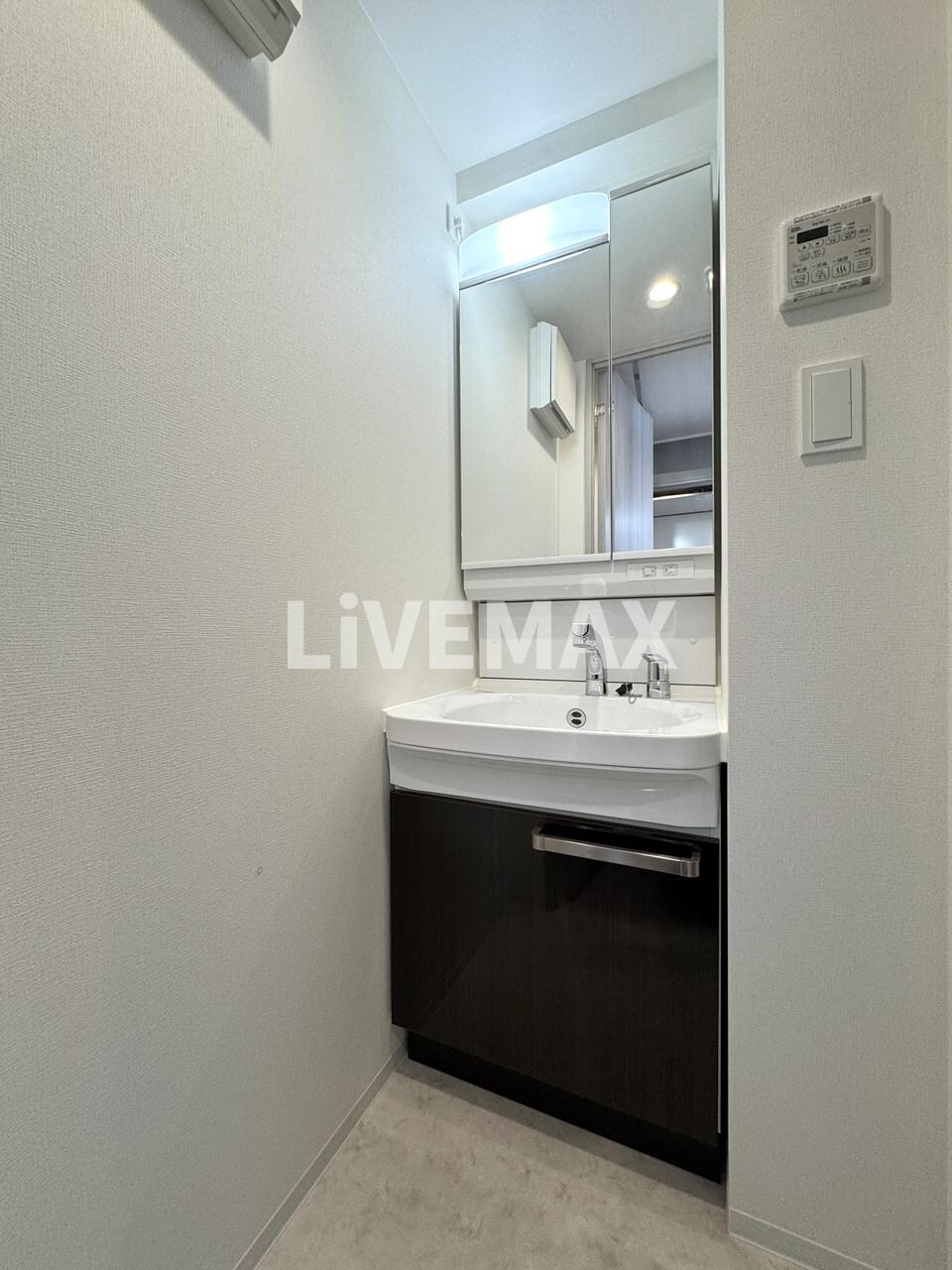 ディアレイシャス名古屋太閤通Ⅲの物件内観写真