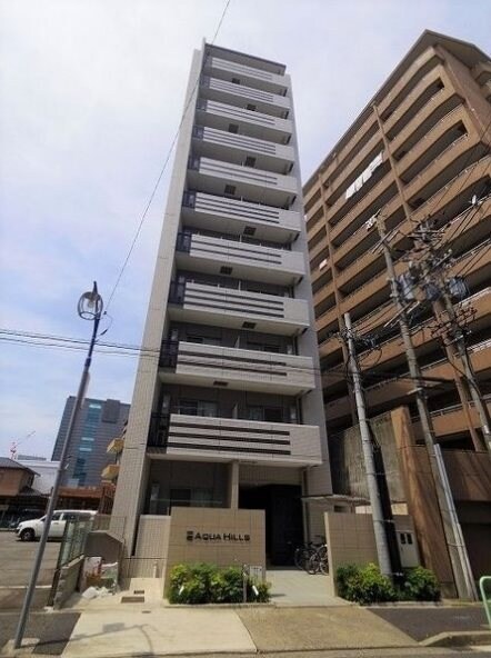アクアヒルズの物件外観写真