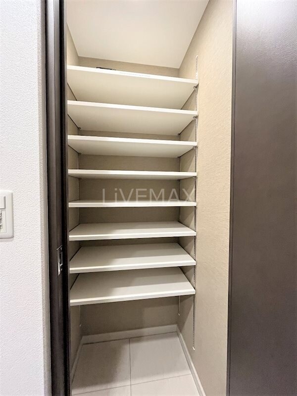 エステムプラザ名古屋UXの物件内観写真