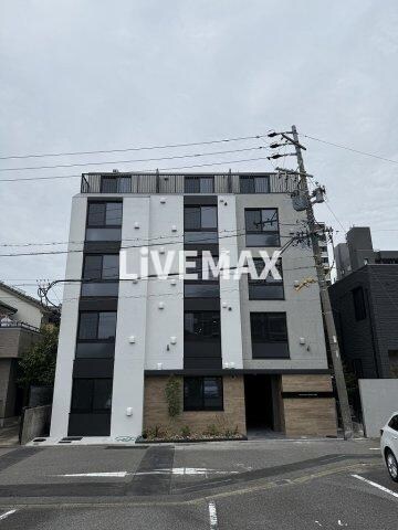 平安通駅 徒歩2分 2階の物件外観写真