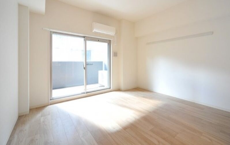 プレサンスジェネ千種内山の物件内観写真