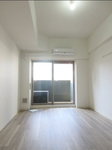 プレサンスジェネ千種内山の物件内観写真