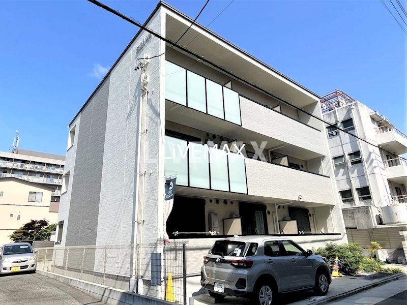 ブルースカイの物件外観写真