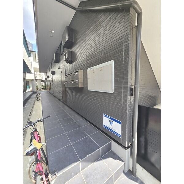 エミアス熱田の物件外観写真