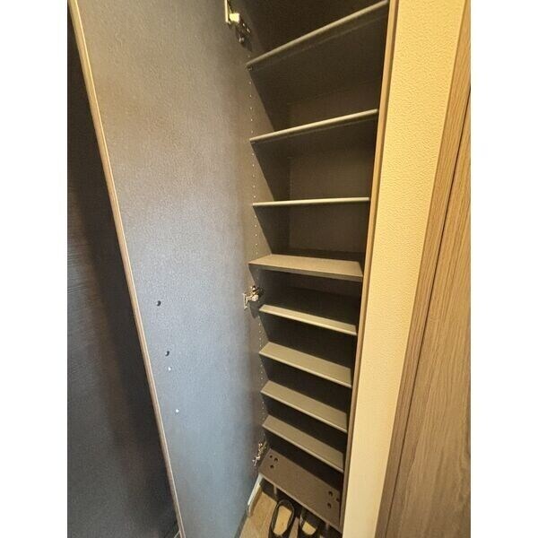 エステシア名駅の物件内観写真