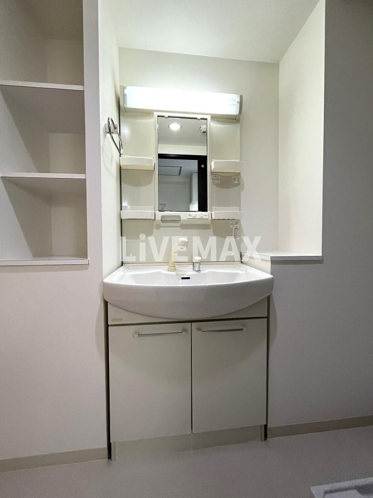 カトルセゾン金山の物件内観写真