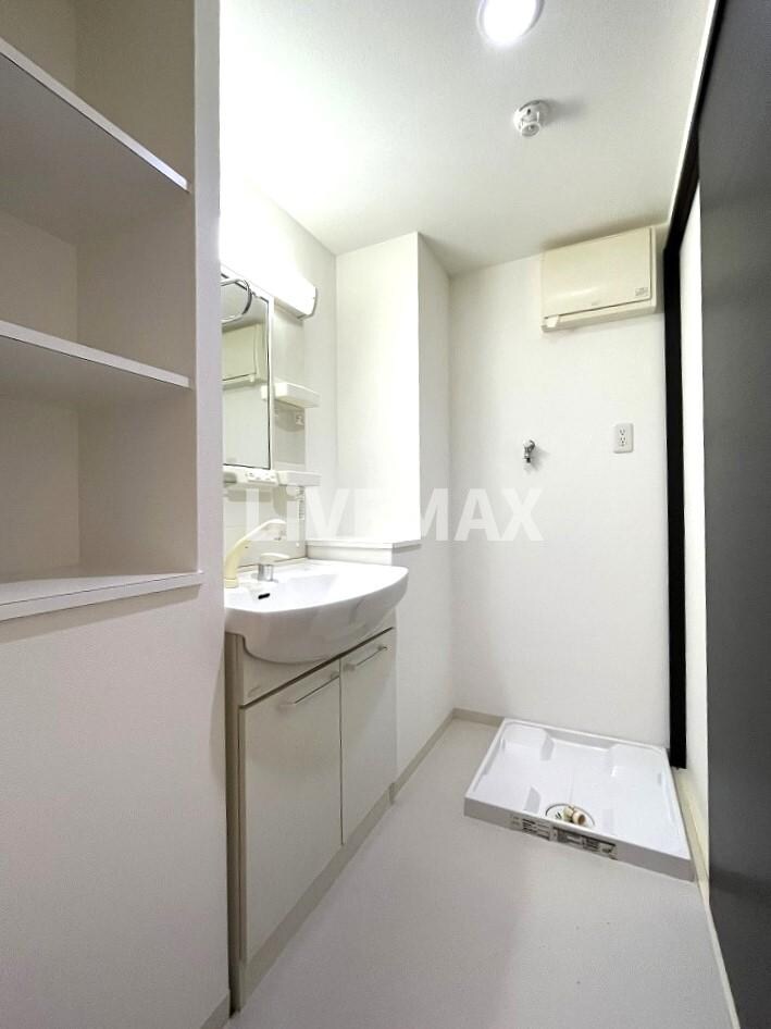 カトルセゾン金山の物件内観写真