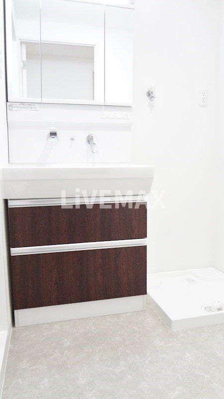 グランパークタワーの物件内観写真