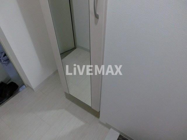 グランパークタワーの物件内観写真