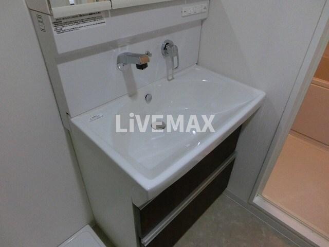 グランパークタワーの物件内観写真