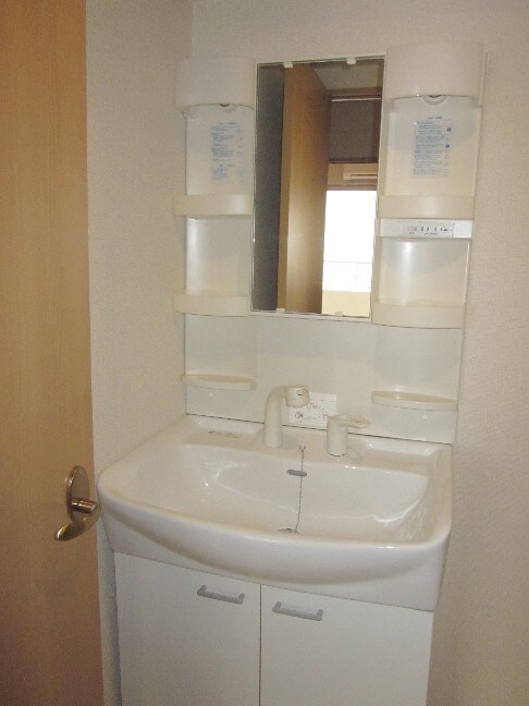 スリーウェイ金山の物件内観写真