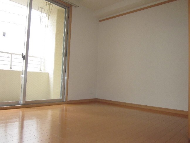 スリーウェイ金山の物件内観写真