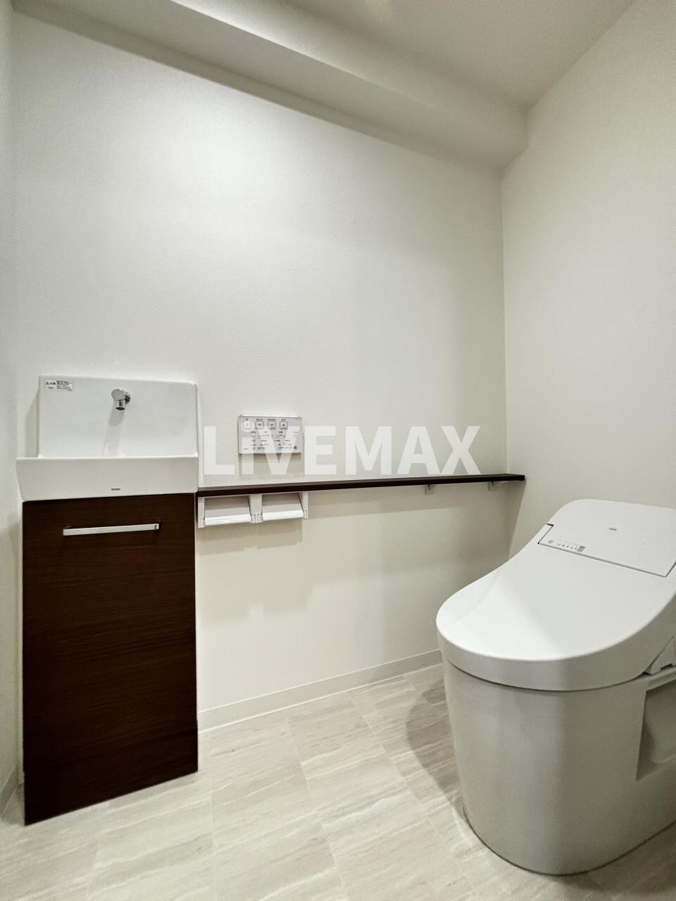 久屋大通駅 徒歩5分 8階の物件内観写真