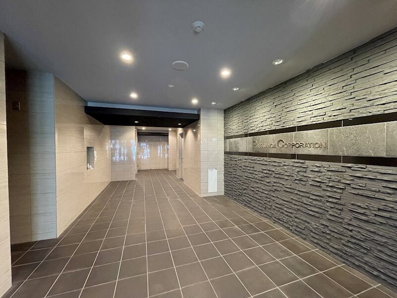 プレサンス錦ラウムの物件外観写真