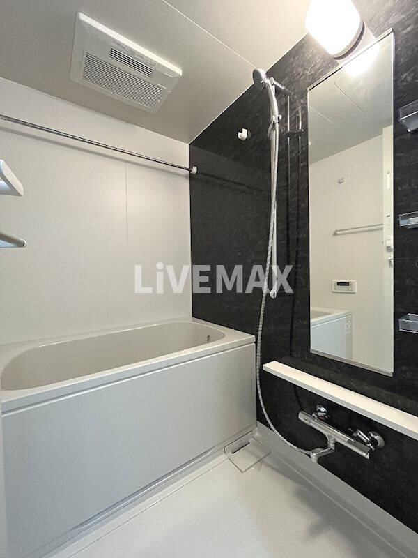 グランパークタワーの物件内観写真