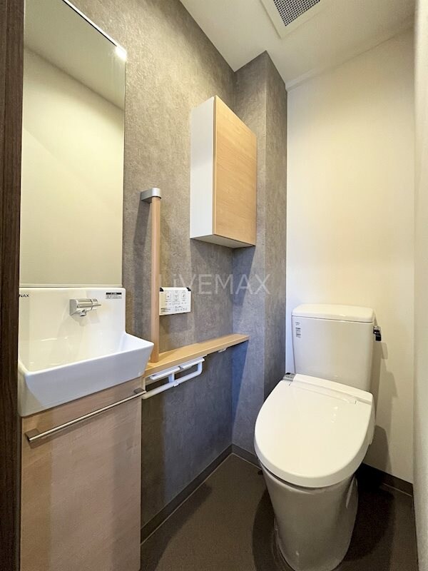 セレニティー名駅西の物件内観写真