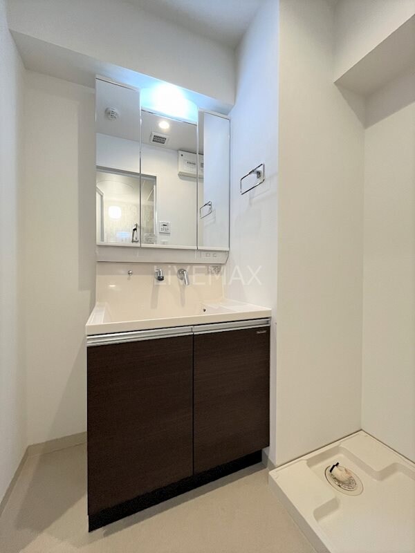 セレニティー名駅西の物件内観写真