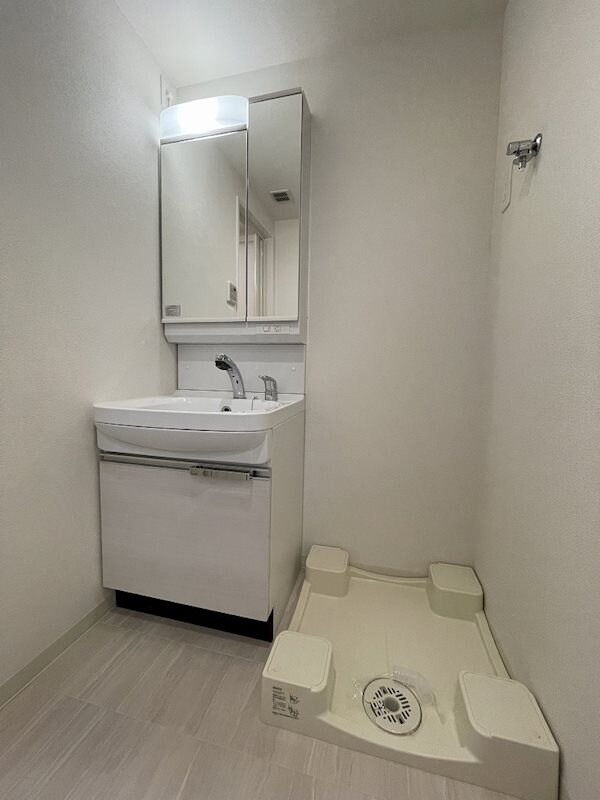 新栄町駅 徒歩1分 11階の物件内観写真