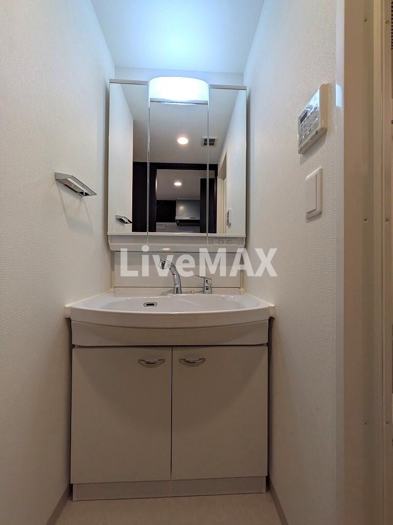 エステムコート名古屋TWIN　WESTの物件内観写真