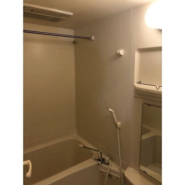 クイーンズ・スクエアの物件内観写真