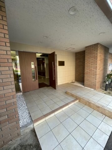 ベルファース川原通の物件外観写真