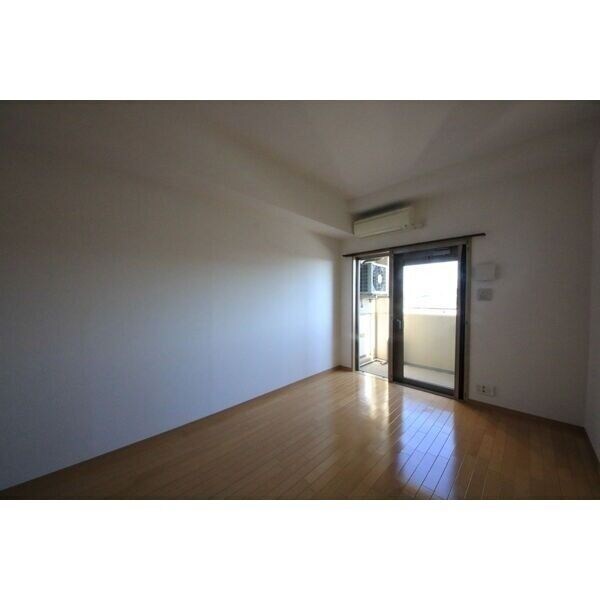 ベルファース川原通の物件内観写真