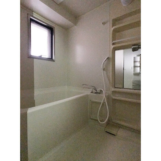 サンヴューパレス長丘の物件内観写真