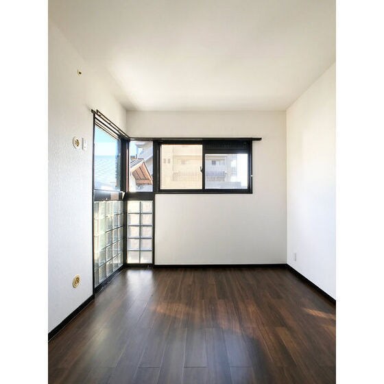 サンヴューパレス長丘の物件内観写真