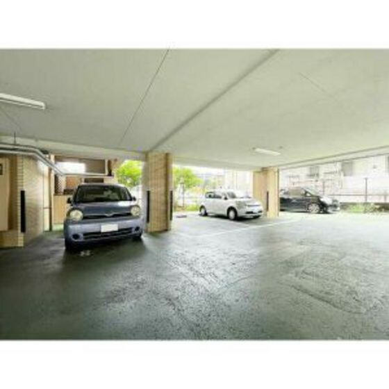 サンヴューパレス長丘の物件内観写真