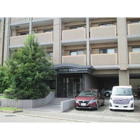リーセント春町の物件外観写真