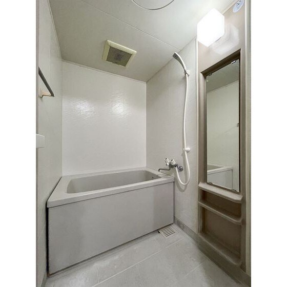 フローラルハイム大橋の物件内観写真