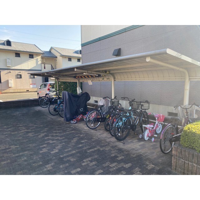 ラ・ポート・リーベンスの物件外観写真